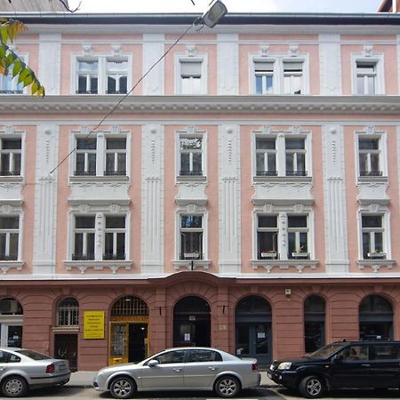 Cosy Studio Apartment With Airconditioner Budapest Exterior photo