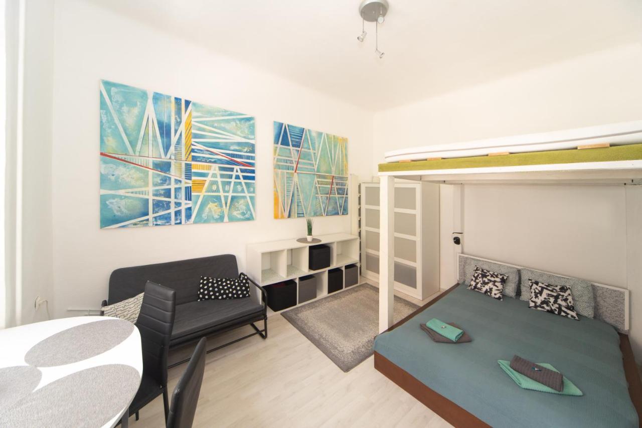 Cosy Studio Apartment With Airconditioner Budapest Exterior photo