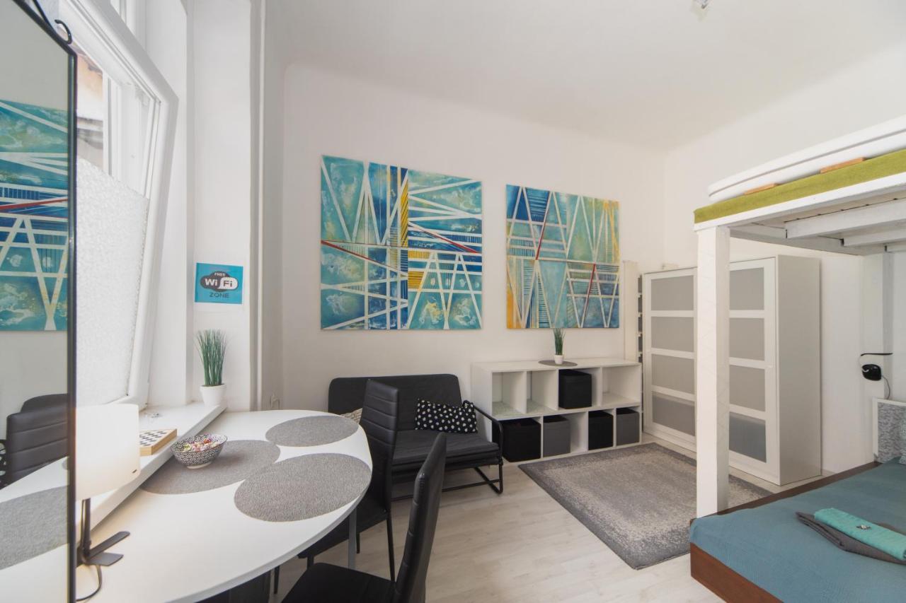 Cosy Studio Apartment With Airconditioner Budapest Exterior photo