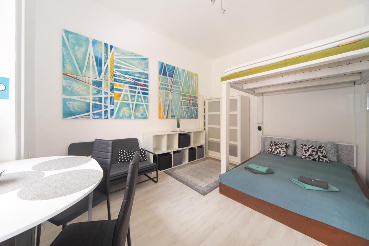Cosy Studio Apartment With Airconditioner Budapest Exterior photo